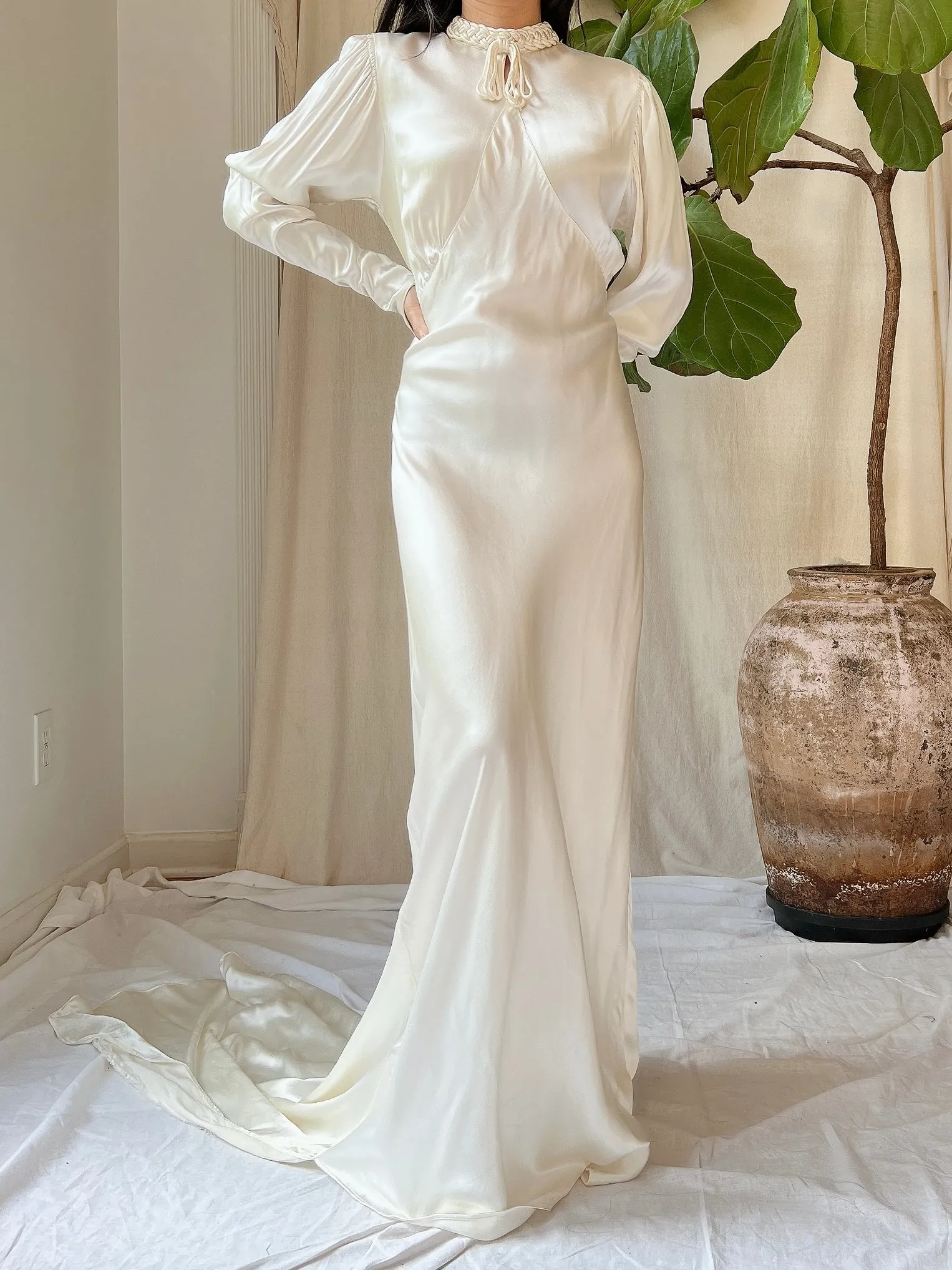 1930s Candlelight Satin Long Sleeve Gown - XS