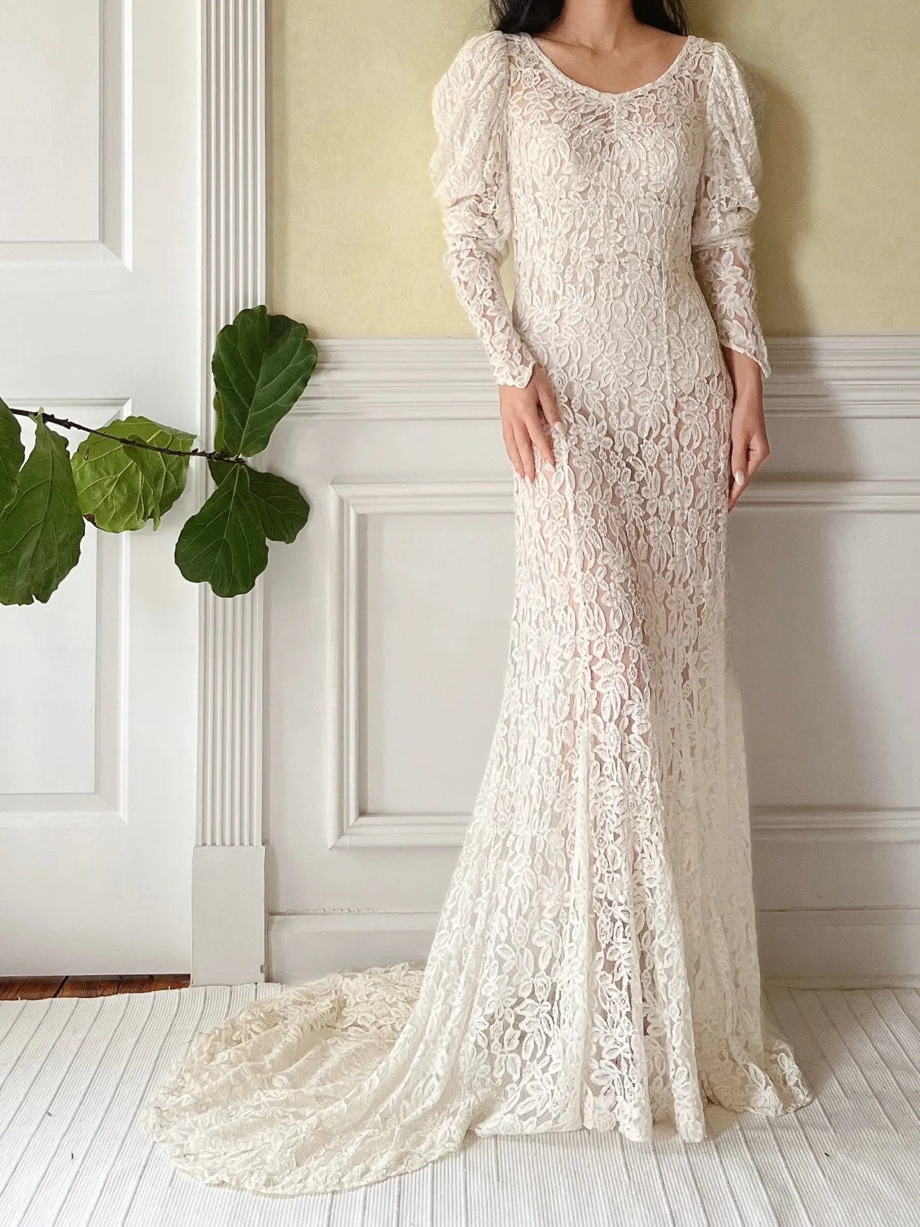 1930s Puff Sleeves Lace Wedding Gown - S