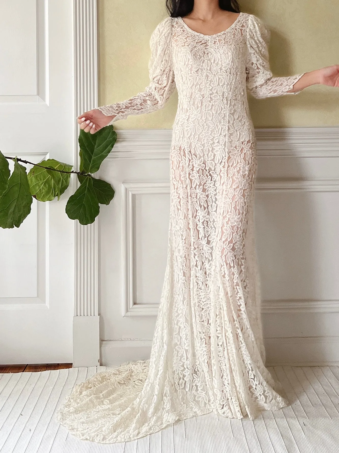 1930s Puff Sleeves Lace Wedding Gown - S