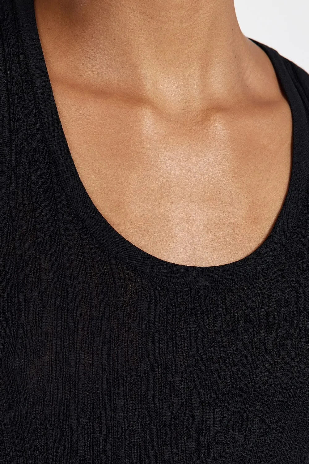ALMA BLACK TEXTURED SCOOP KNIT TANK