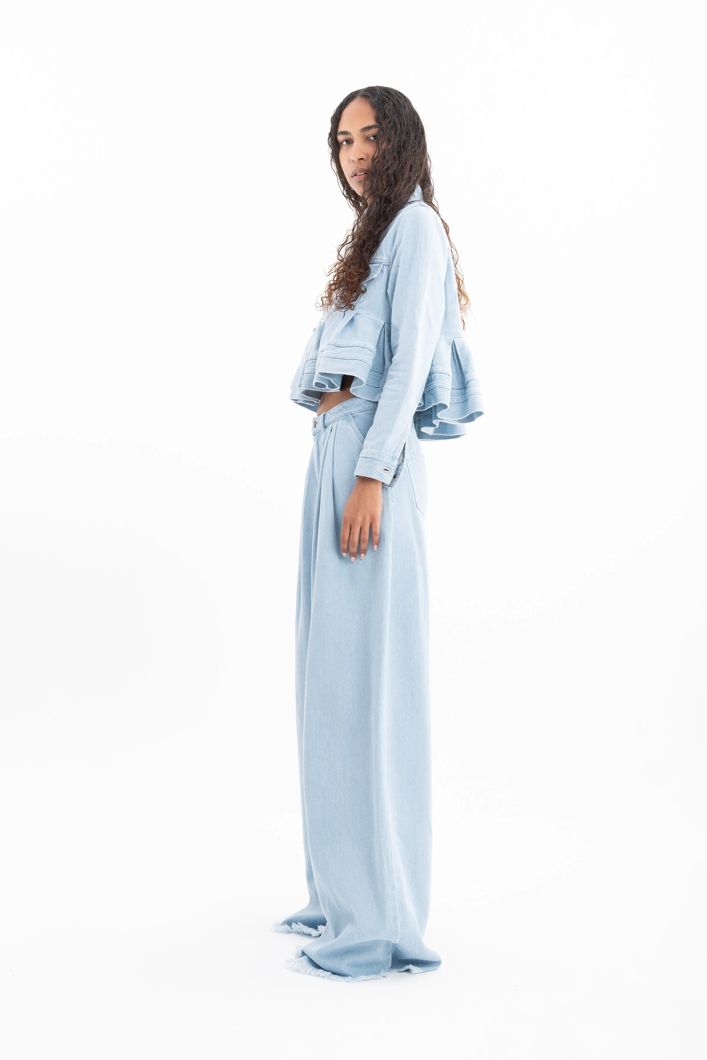 LIGHT BLUE DENIM CROPPED FLOUNCE JACKET