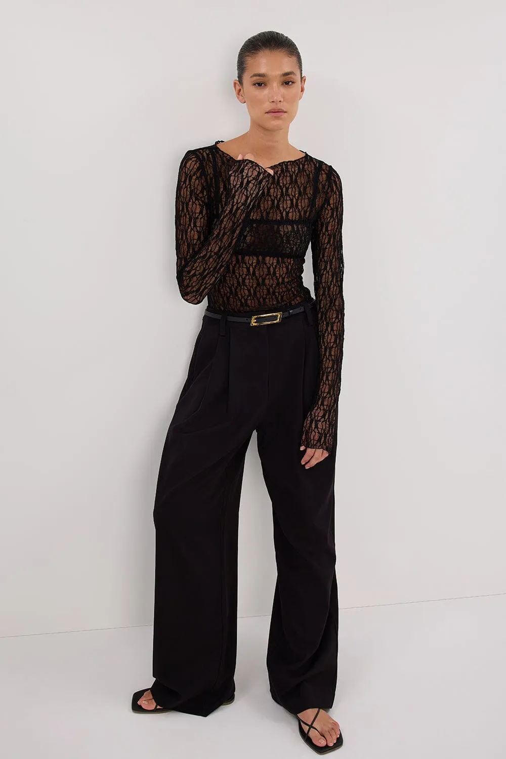 LIZZIE BLACK LACE LONG SLEEVE TOP