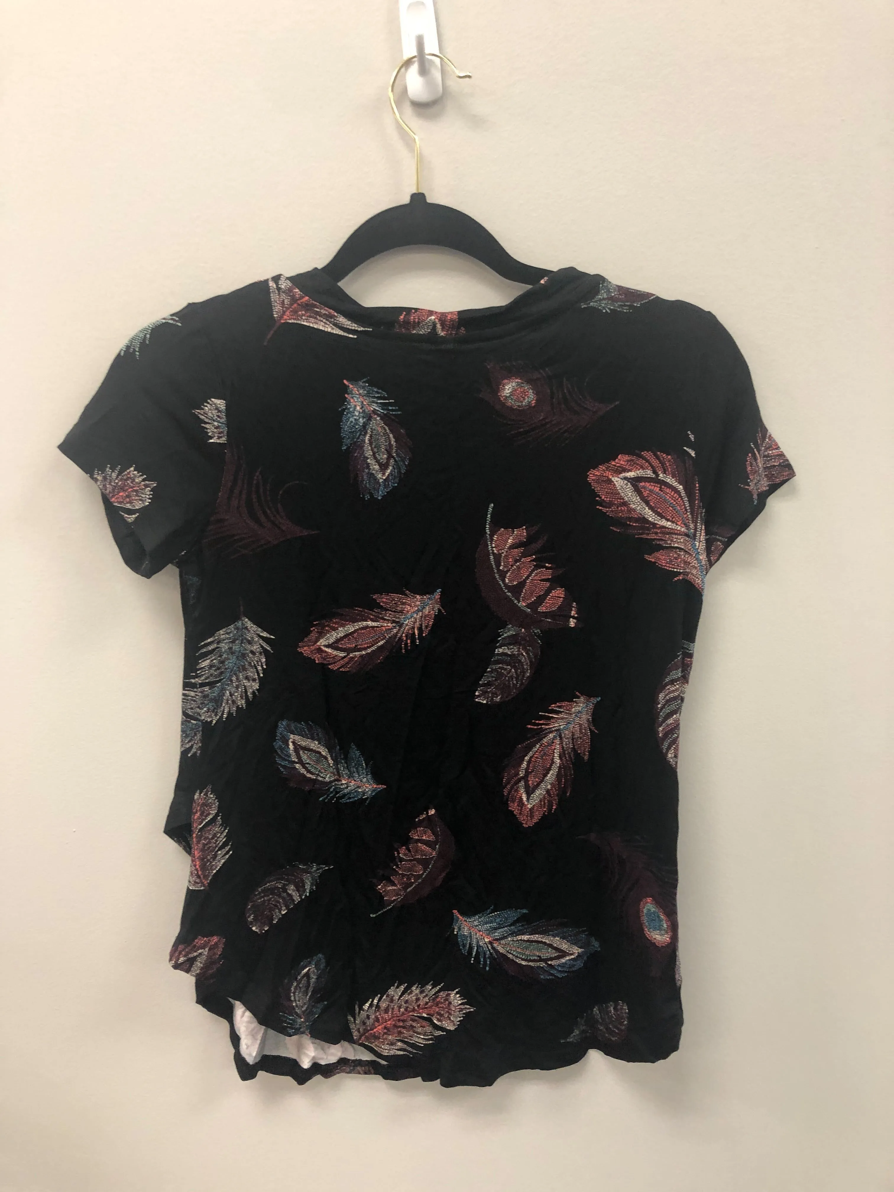 Outlet 5972 - Printed V-Neck Boyfriend Nursing Tee - Onyx Plume - Extra Extra Small