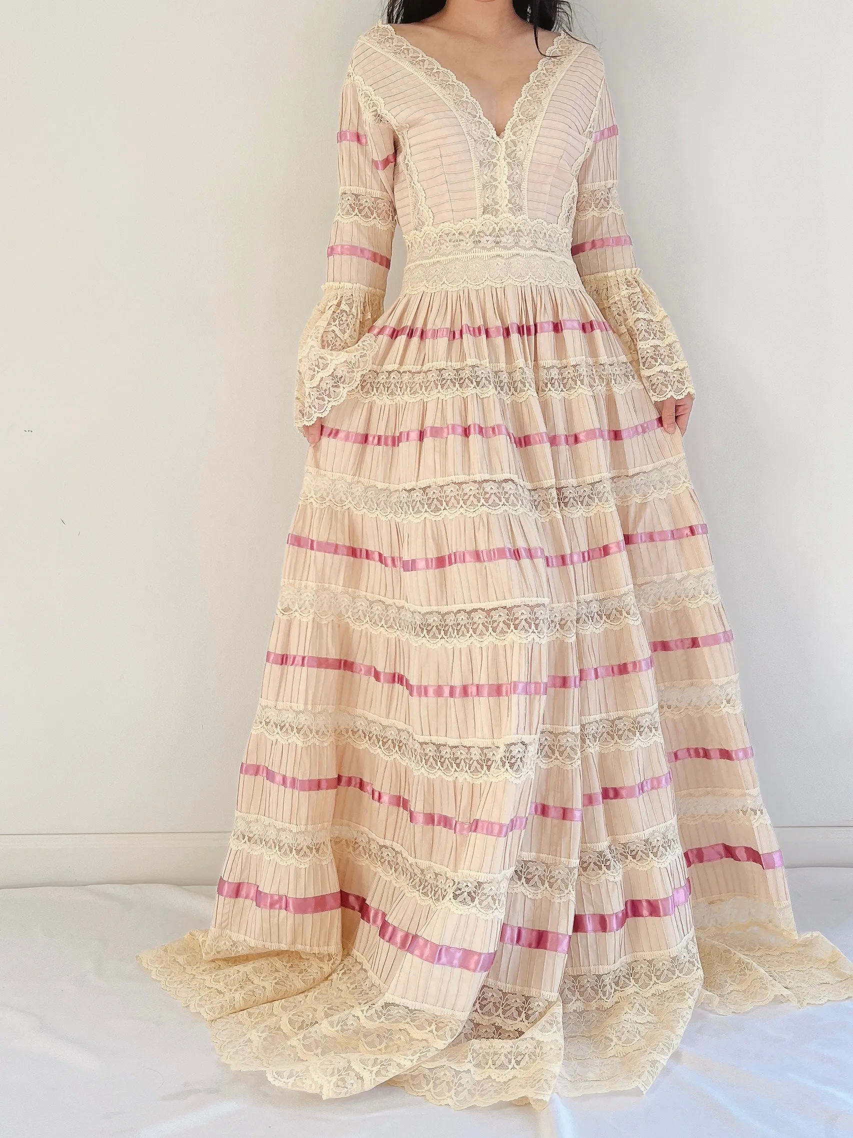 Rare Vintage Light Pink Mexican Wedding Dress - S