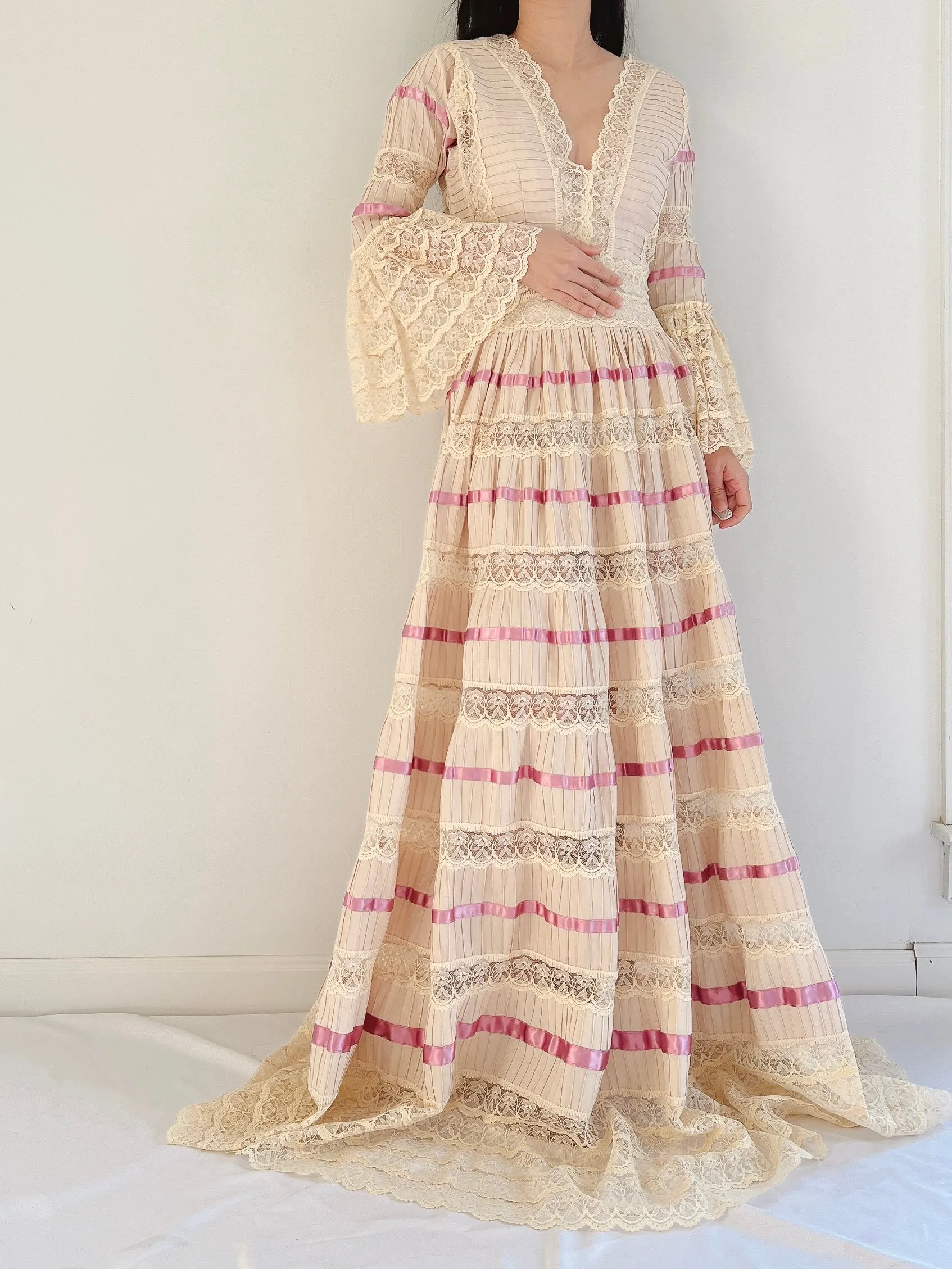 Rare Vintage Light Pink Mexican Wedding Dress - S
