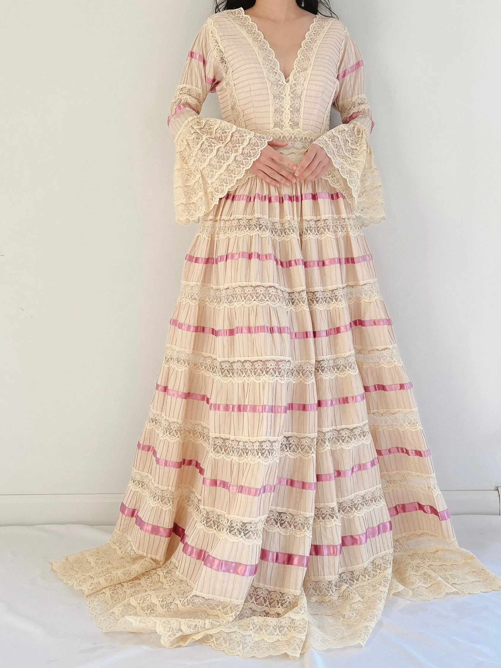 Rare Vintage Light Pink Mexican Wedding Dress - S