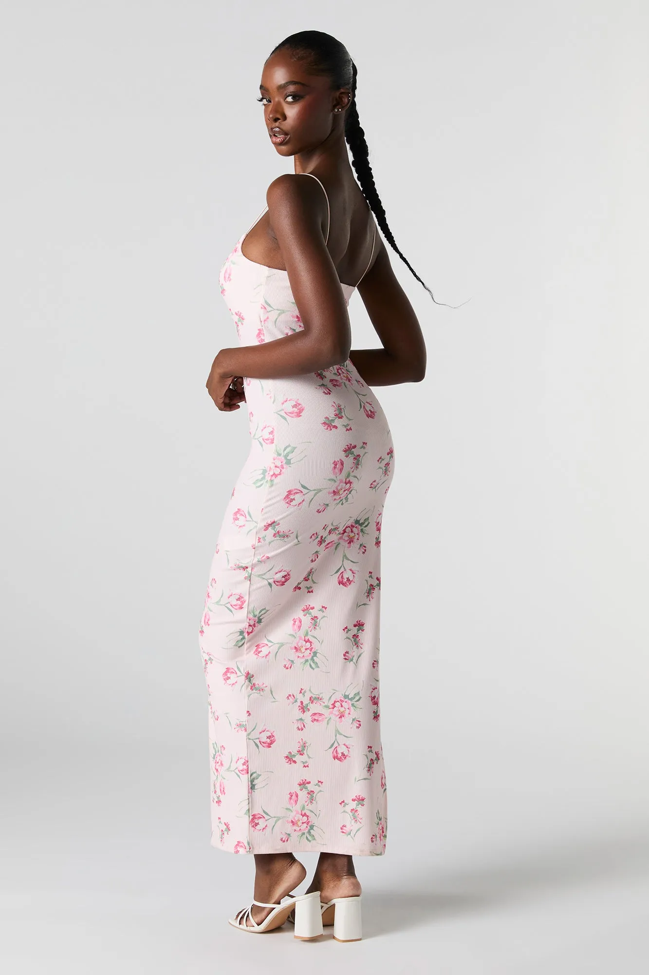 Robe maxi moulante côtelée avec fente