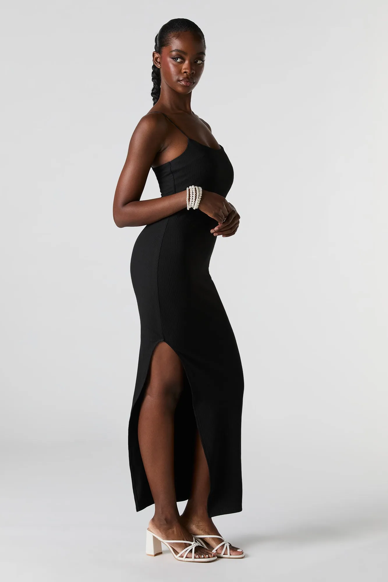 Robe maxi moulante côtelée avec fente