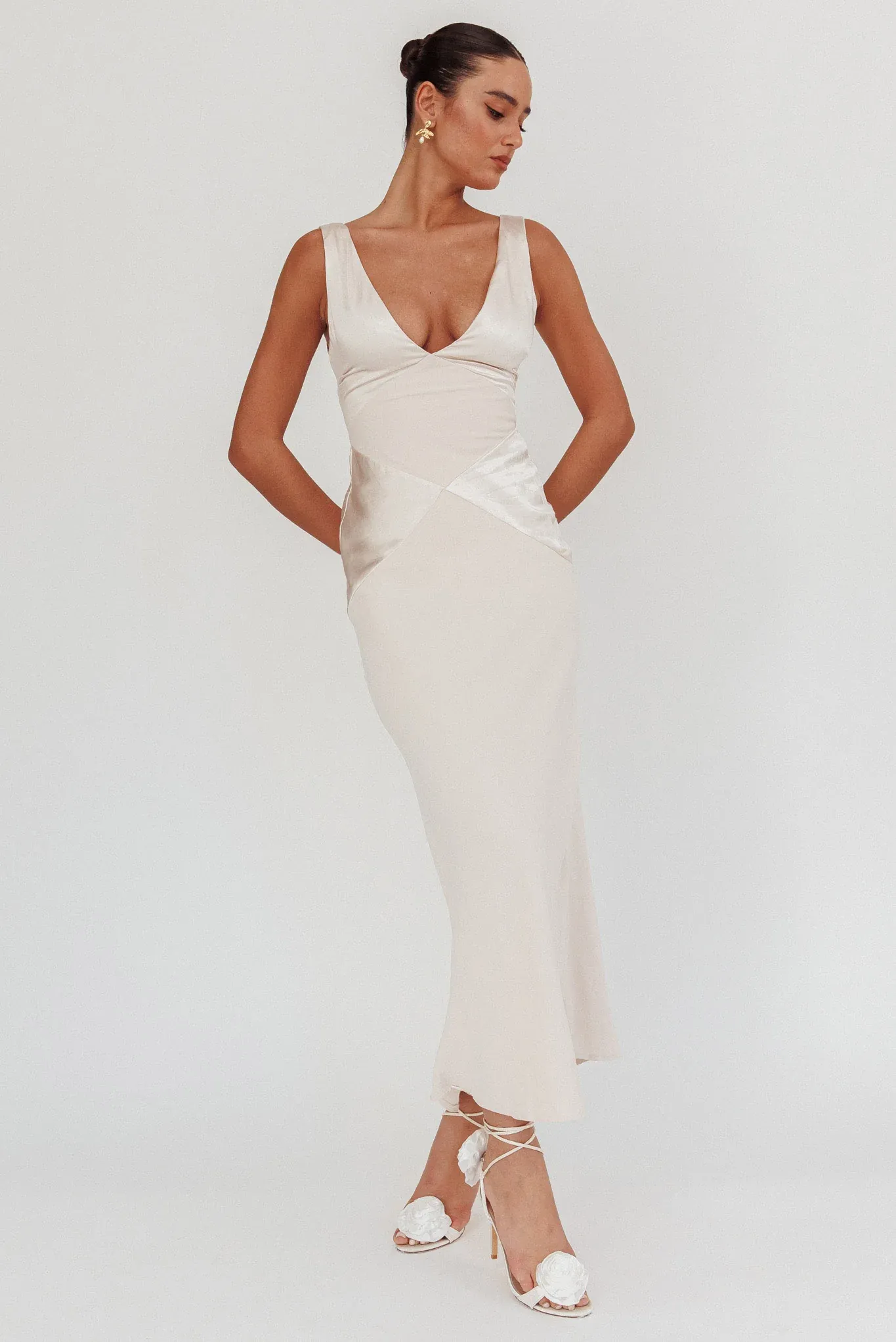 Soul Fire V-Neck Maxi Dress Champagne