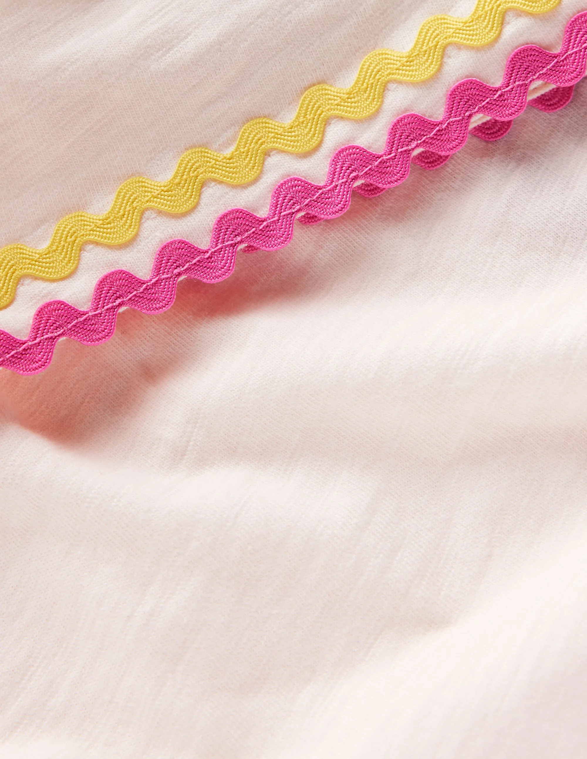 Trim Detail Pretty Top-Soft Ivory