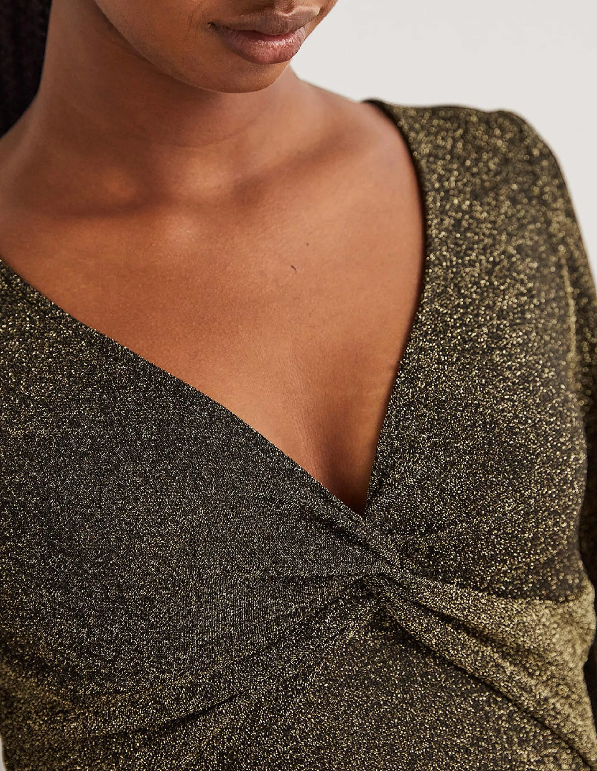 Twist Front Jersey Top-Black and Gold Sparkle