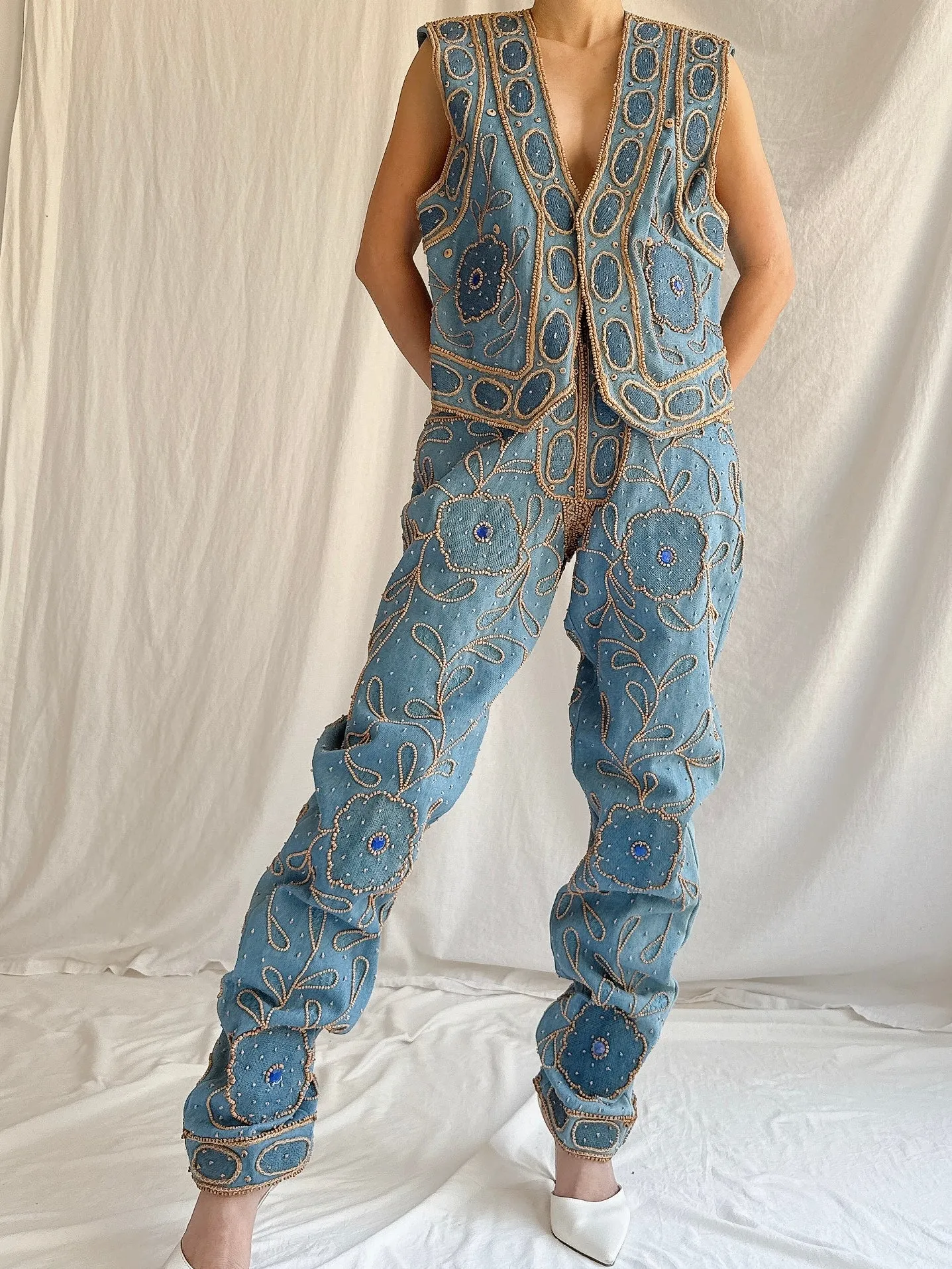 Vintage Eavis and Brown Wood-Embroidered Denim Set - M