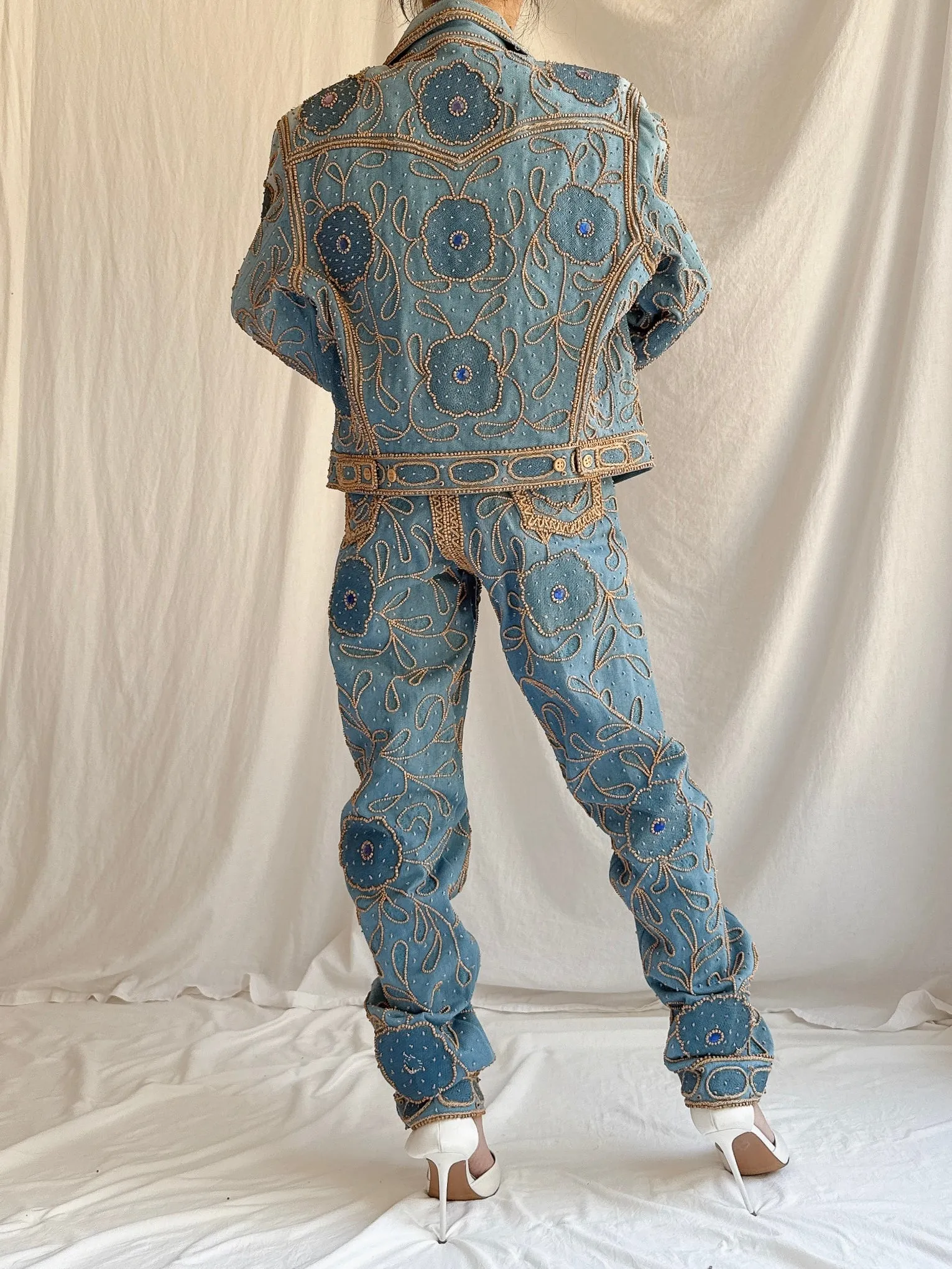 Vintage Eavis and Brown Wood-Embroidered Denim Set - M